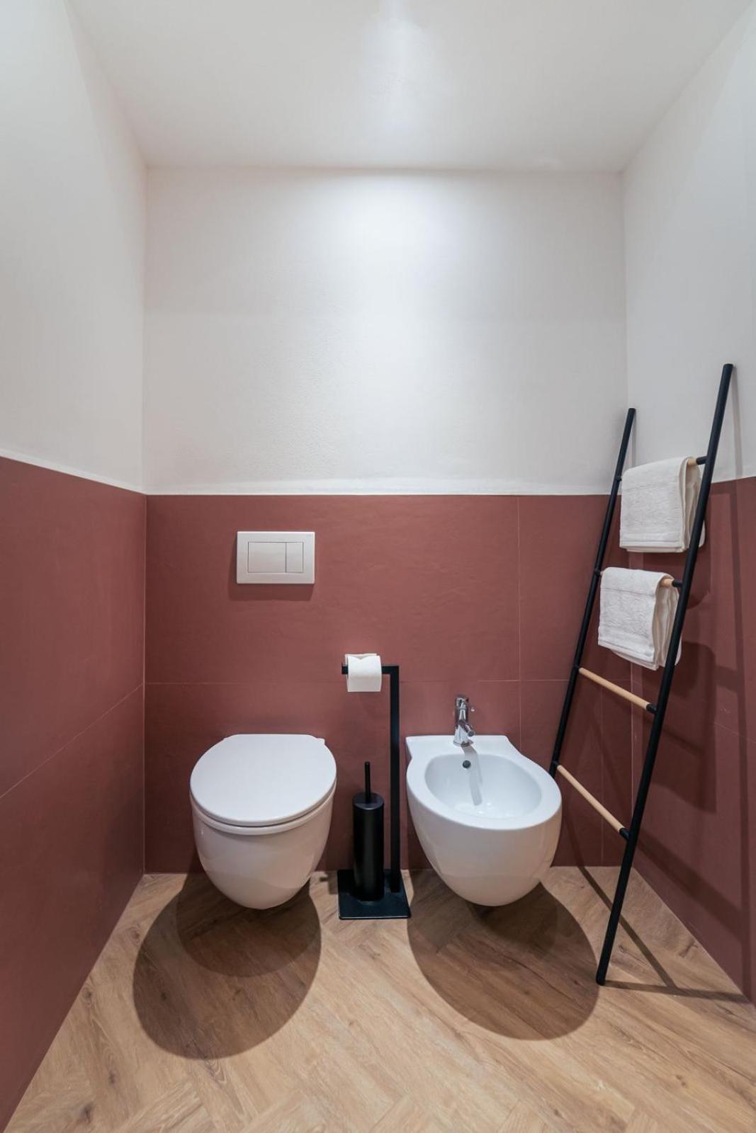 Elegant Design Apartment In Historical City Center Catânia Exterior foto